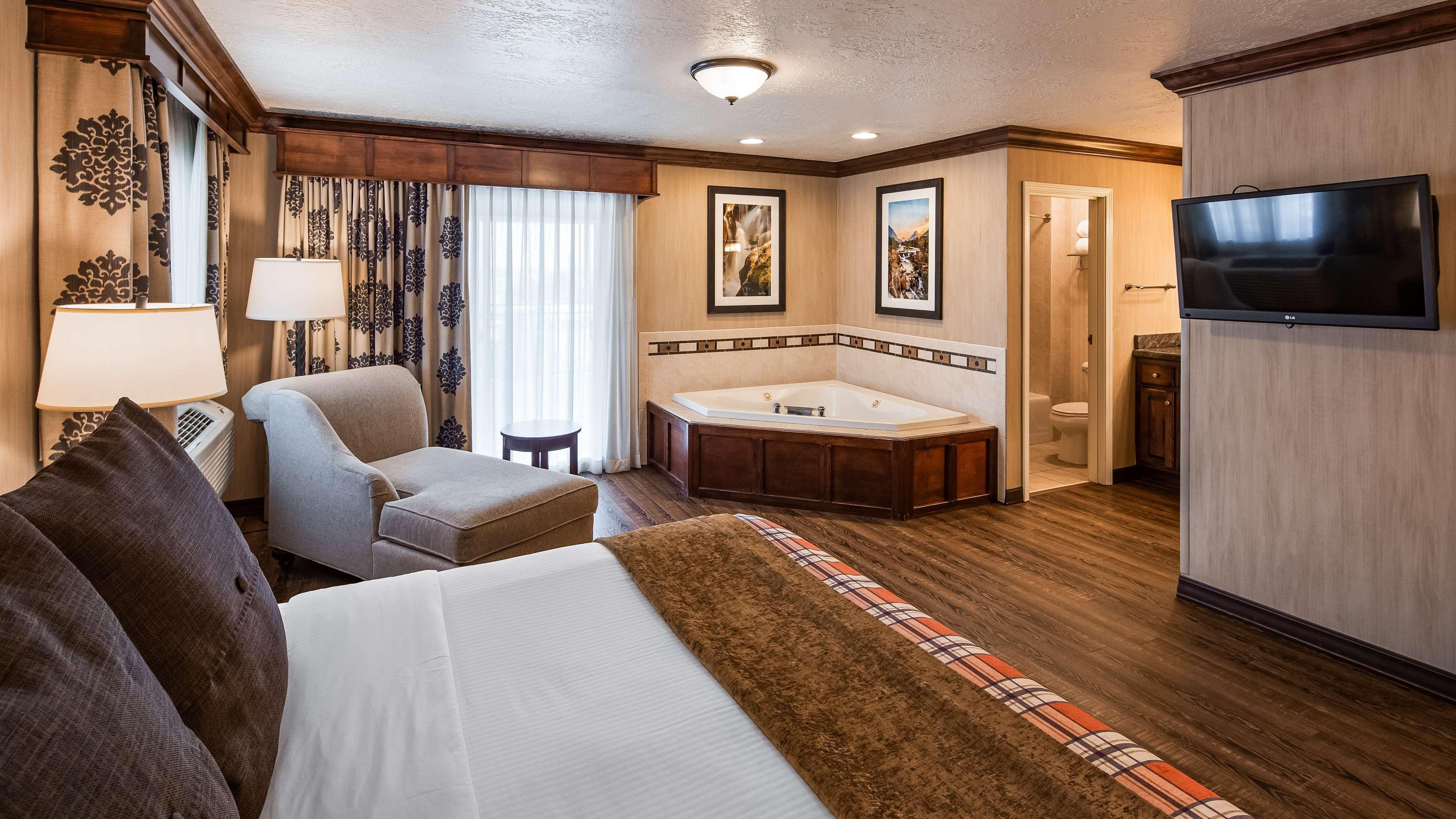 Best Western Plus Flathead Lake Inn And Suites Kalispell Eksteriør billede