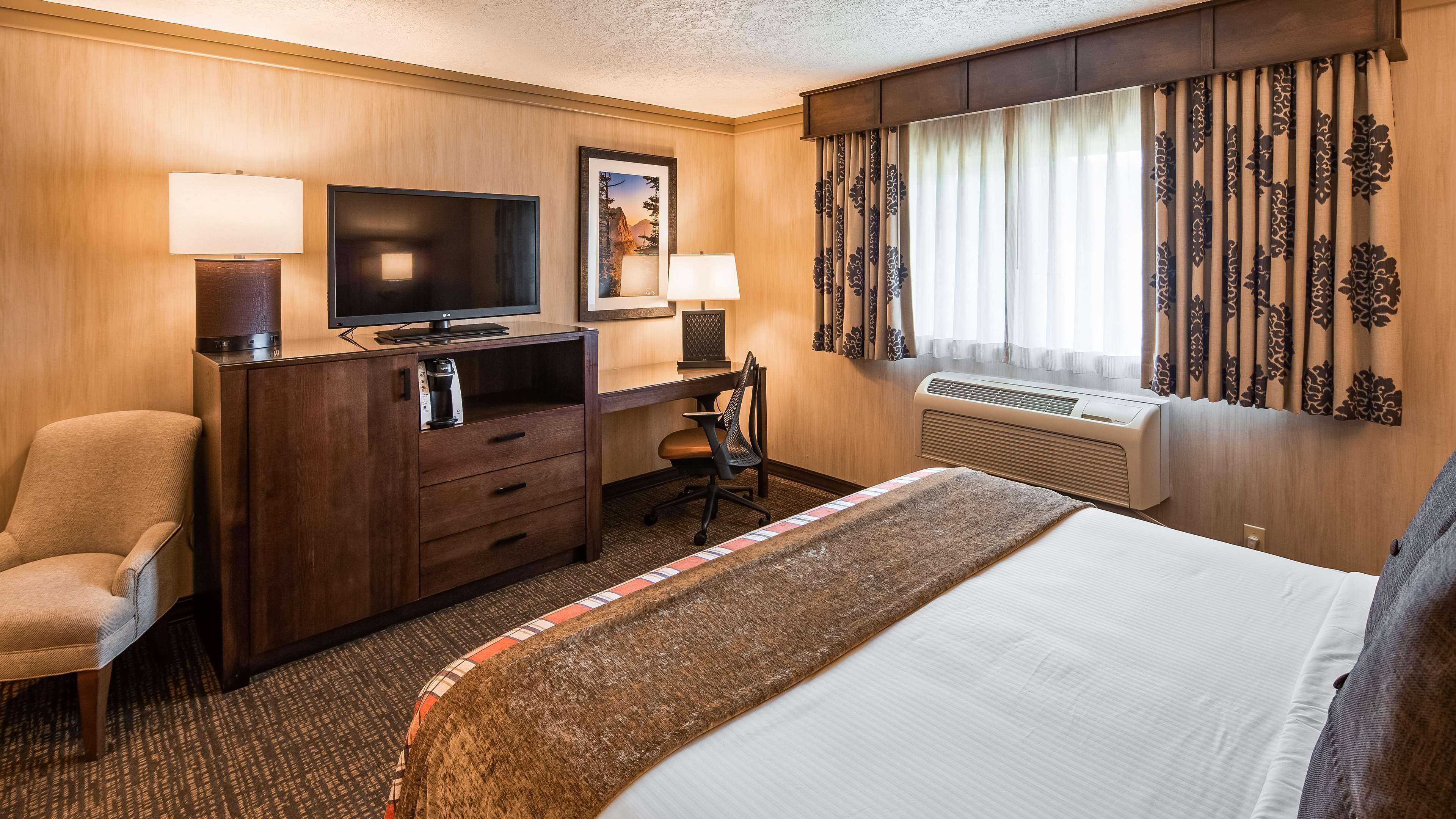 Best Western Plus Flathead Lake Inn And Suites Kalispell Eksteriør billede