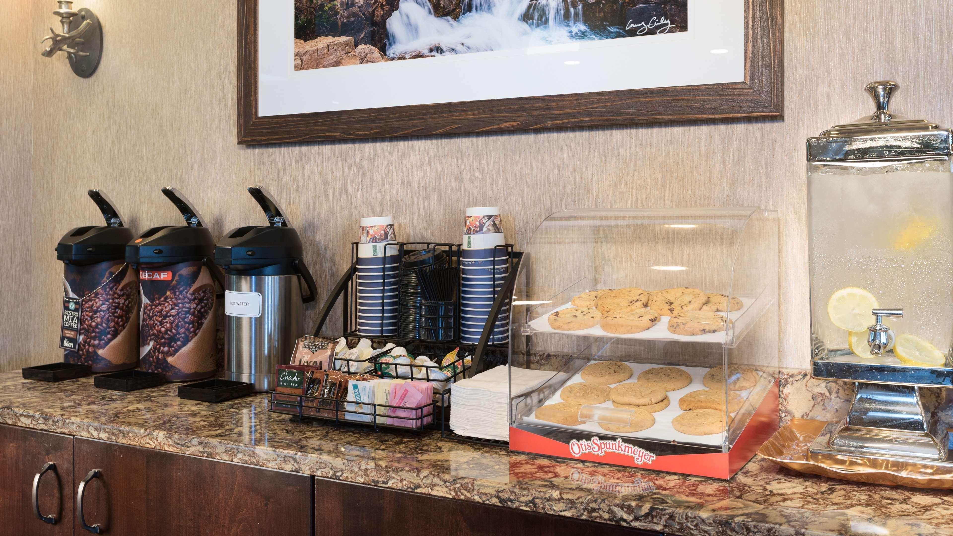 Best Western Plus Flathead Lake Inn And Suites Kalispell Eksteriør billede