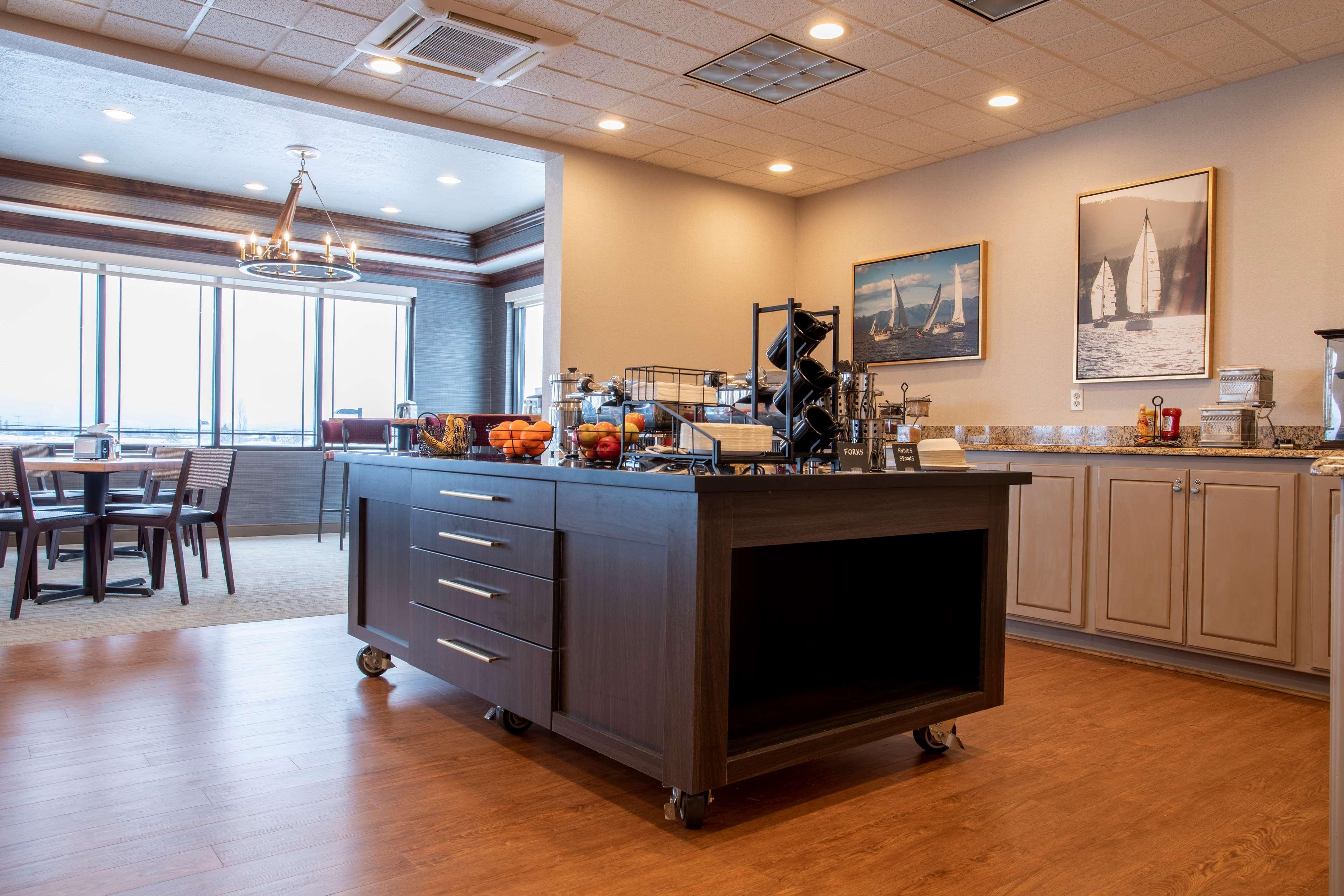 Best Western Plus Flathead Lake Inn And Suites Kalispell Eksteriør billede