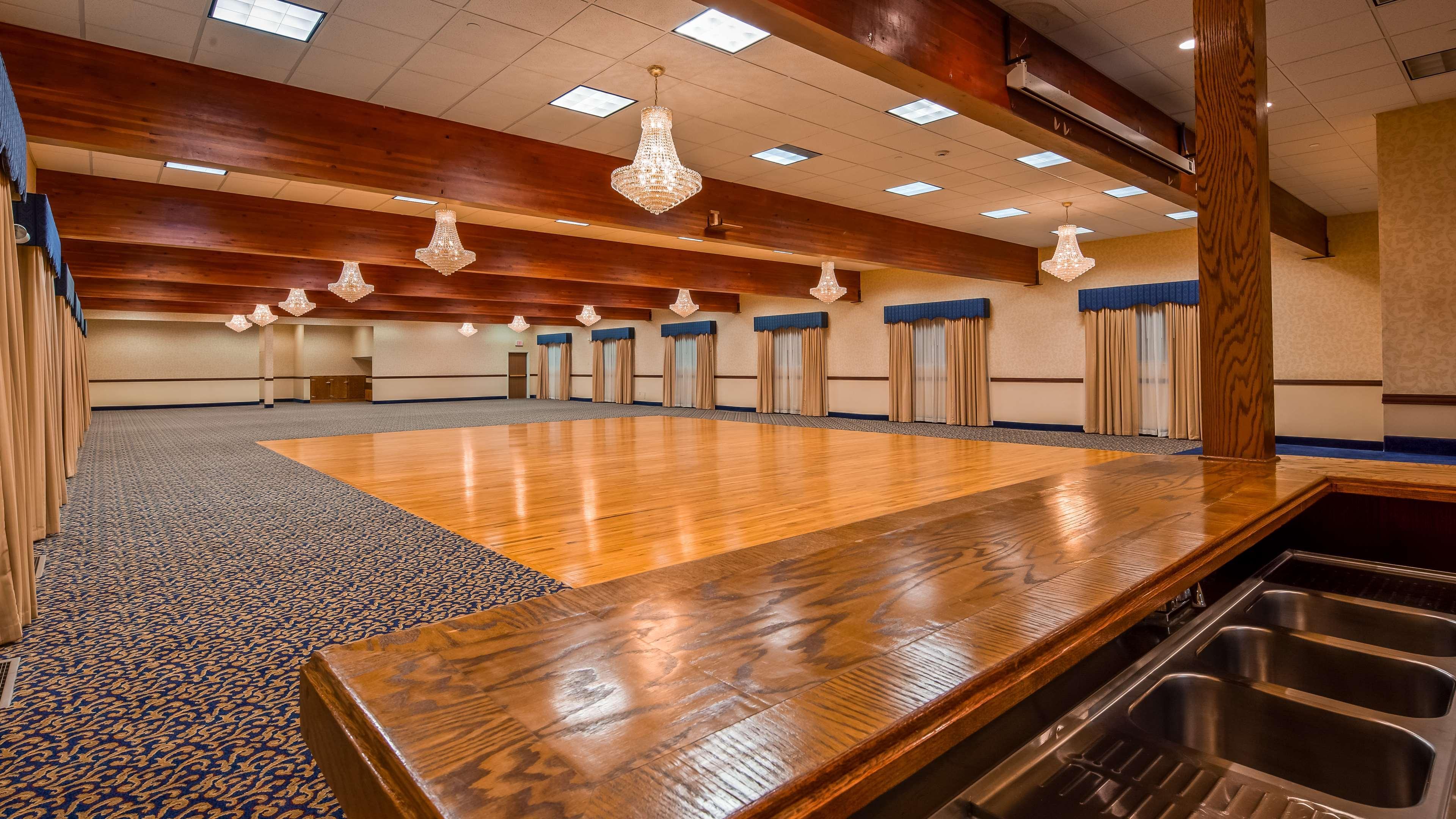 Best Western Plus Flathead Lake Inn And Suites Kalispell Eksteriør billede